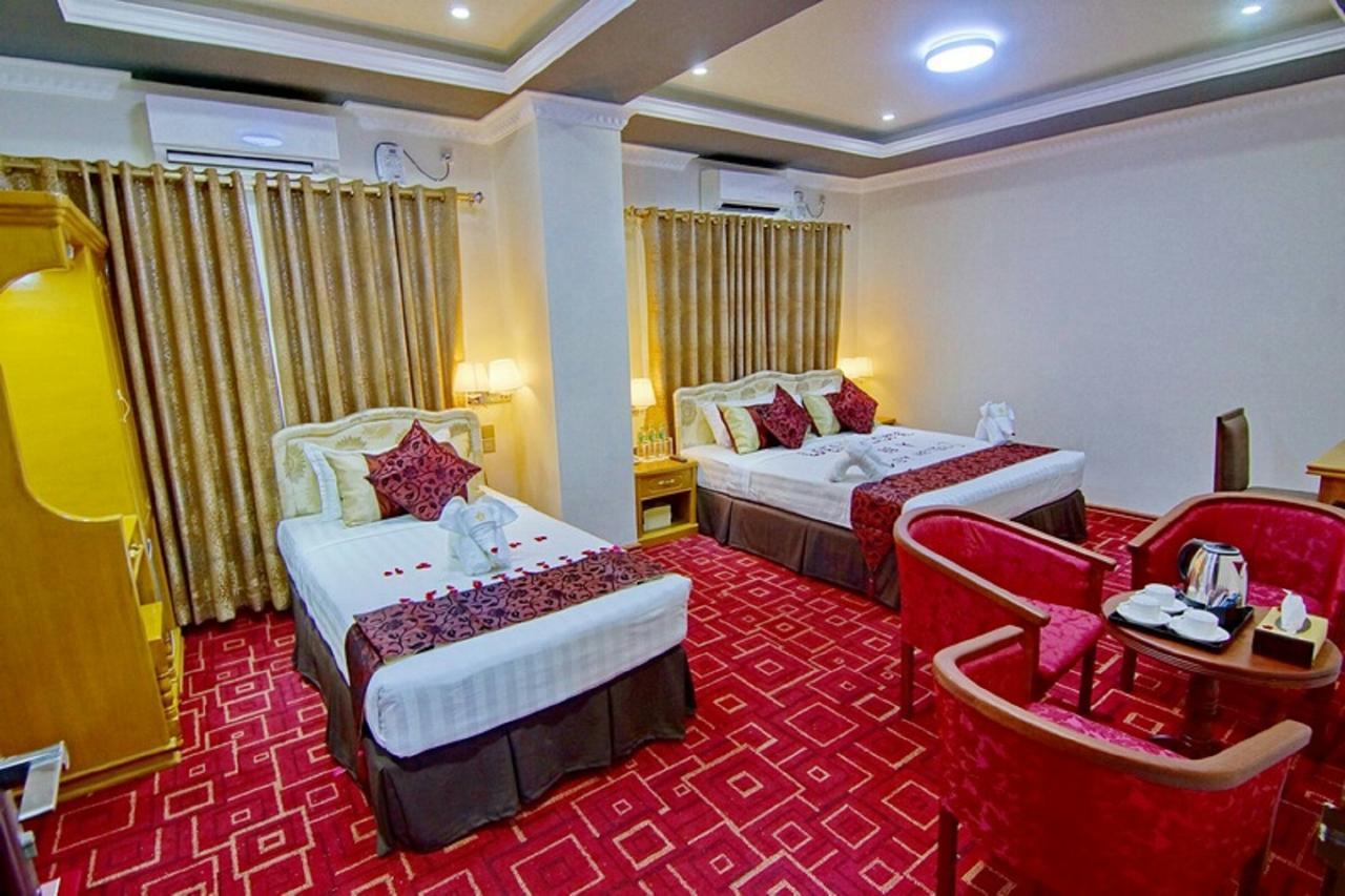 Myat Nan Yone Hotel Mandalay Esterno foto