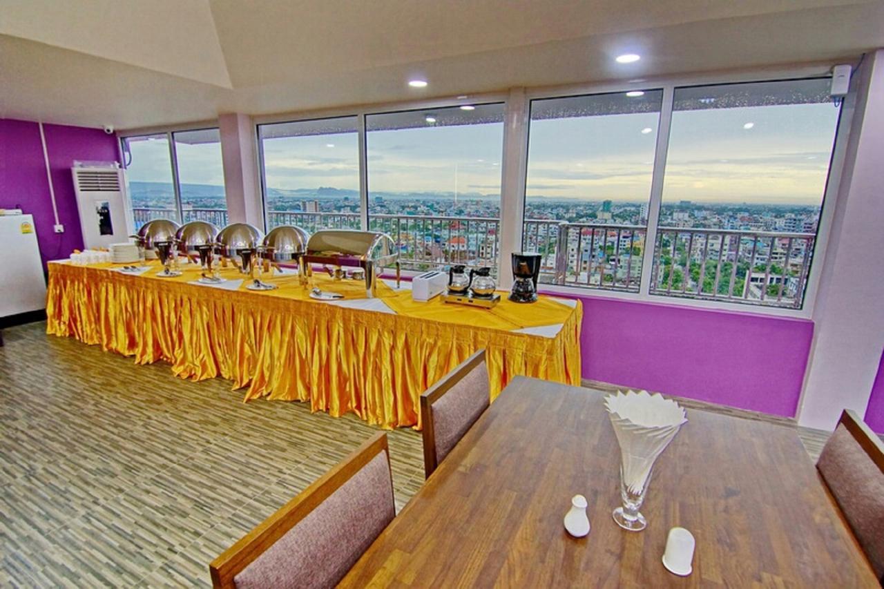 Myat Nan Yone Hotel Mandalay Esterno foto