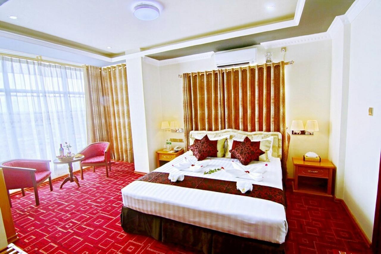 Myat Nan Yone Hotel Mandalay Esterno foto