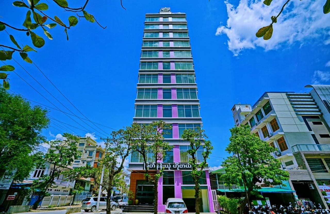 Myat Nan Yone Hotel Mandalay Esterno foto