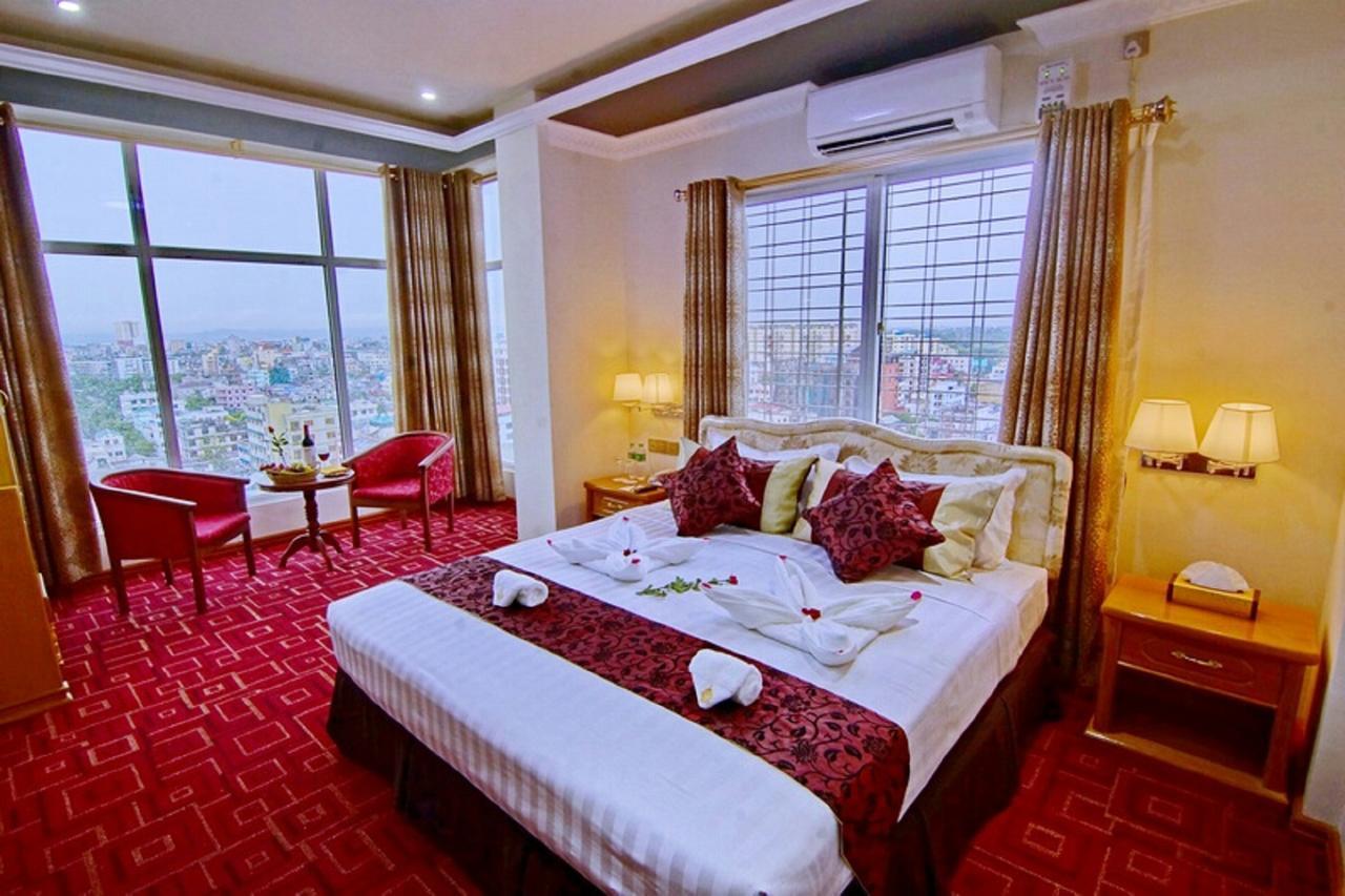 Myat Nan Yone Hotel Mandalay Esterno foto