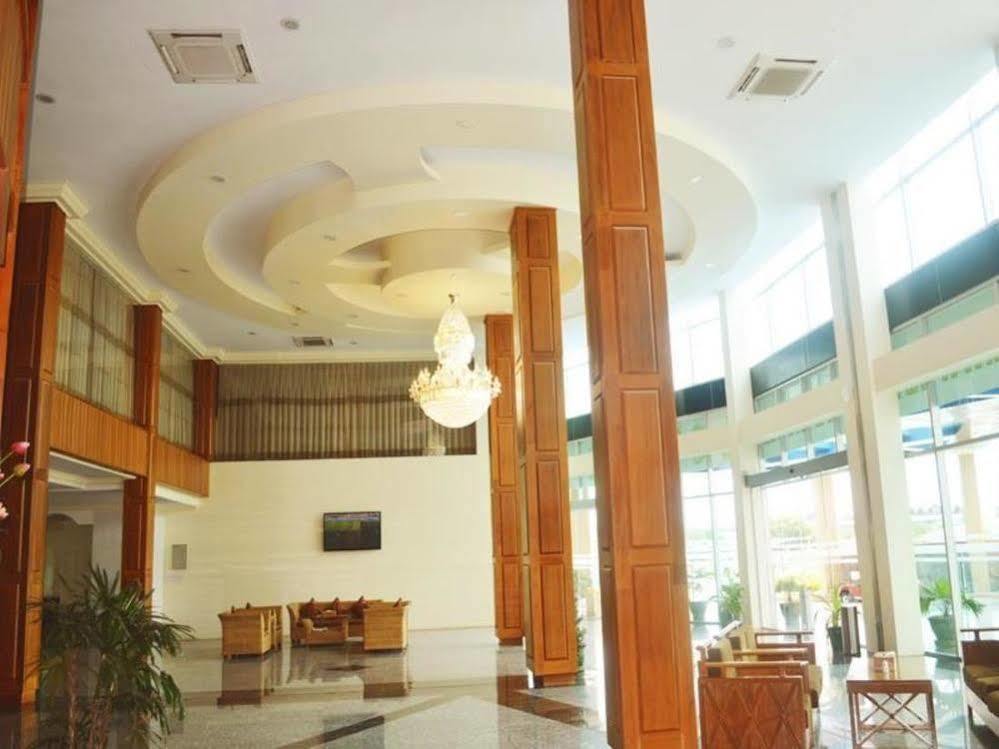 Myat Nan Yone Hotel Mandalay Esterno foto